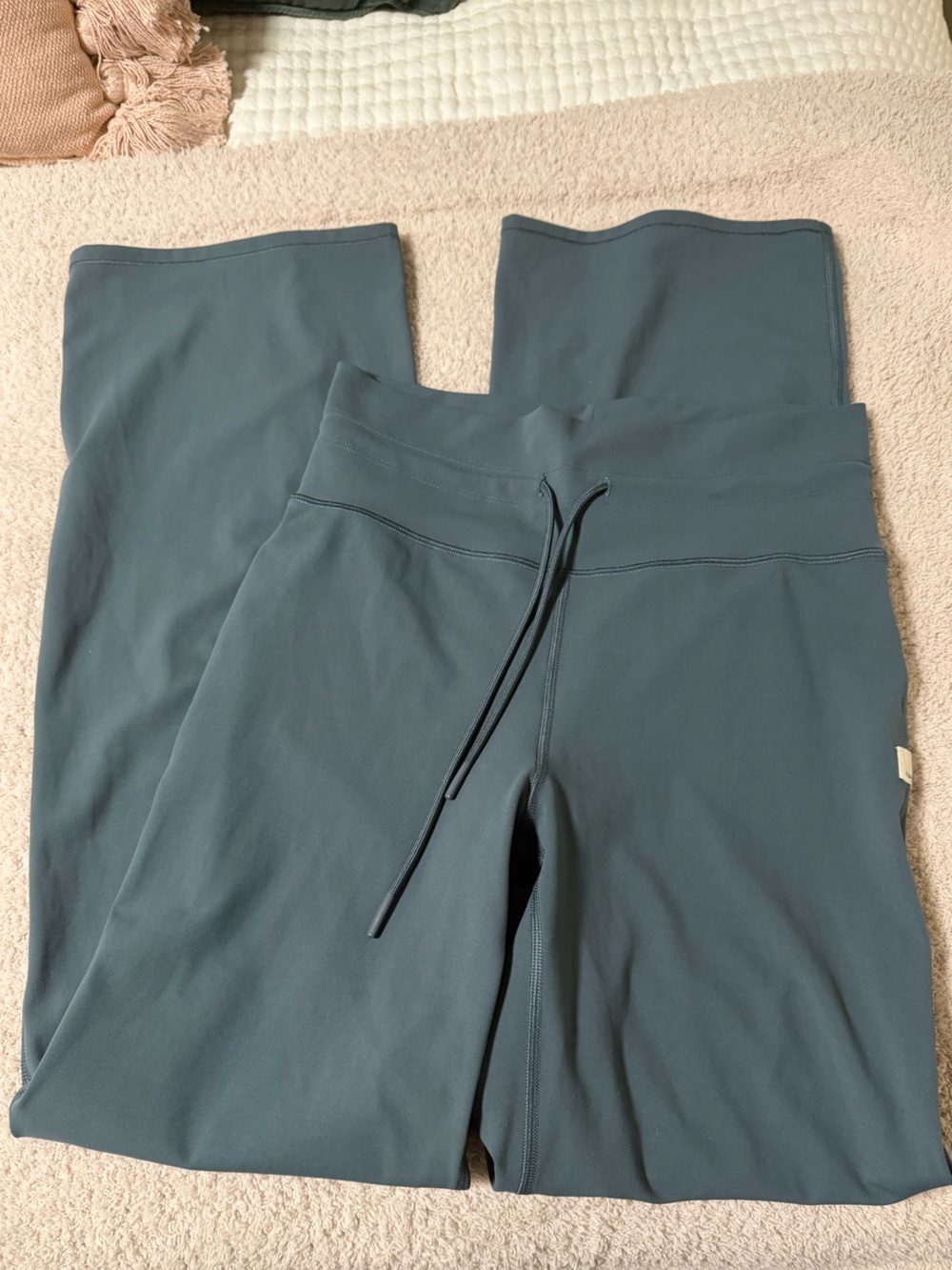 Vuori Everyday Blue Drawstring Yoga Pants